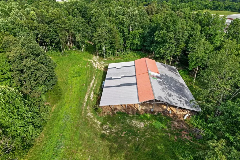 240 Hash Lane Rock Island TN 38581