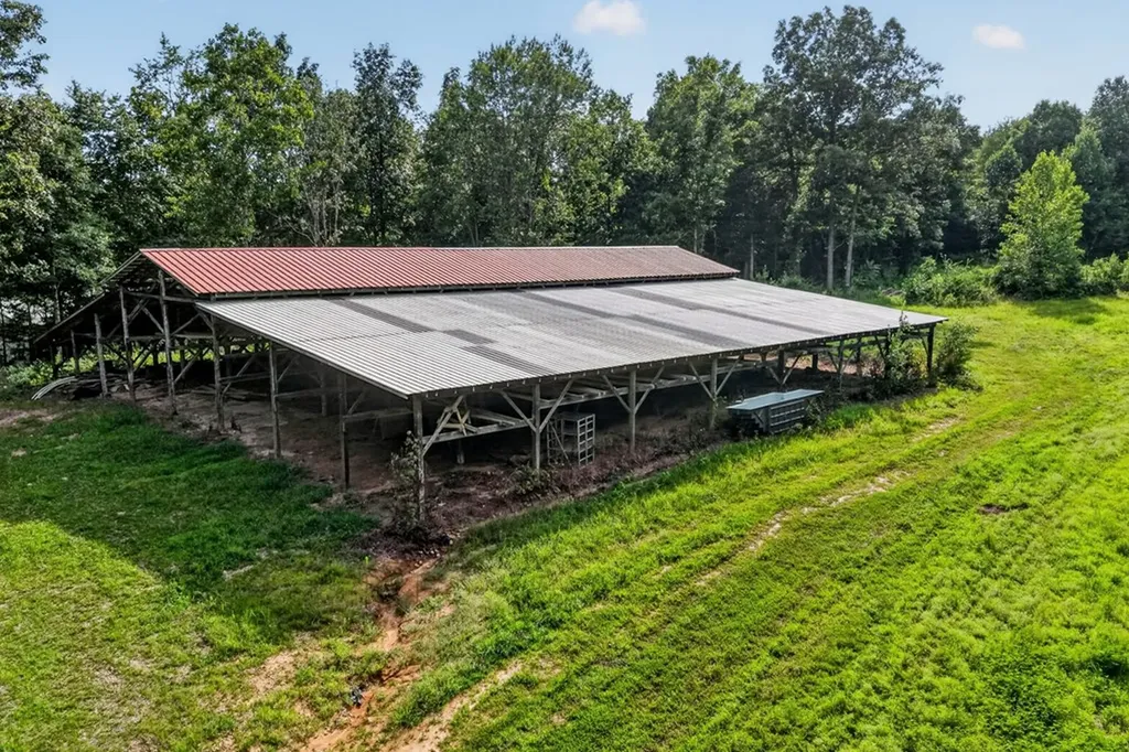 240 Hash Lane Rock Island TN 38581
