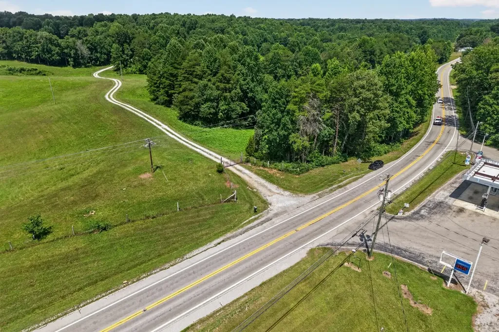 240 Hash Lane Rock Island TN 38581