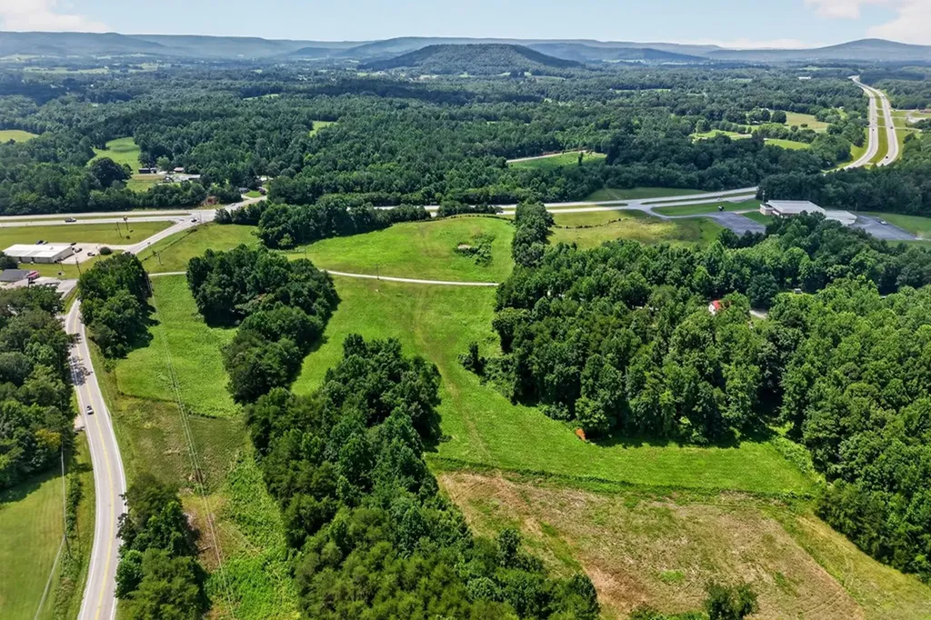 240 Hash Lane Rock Island TN 38581