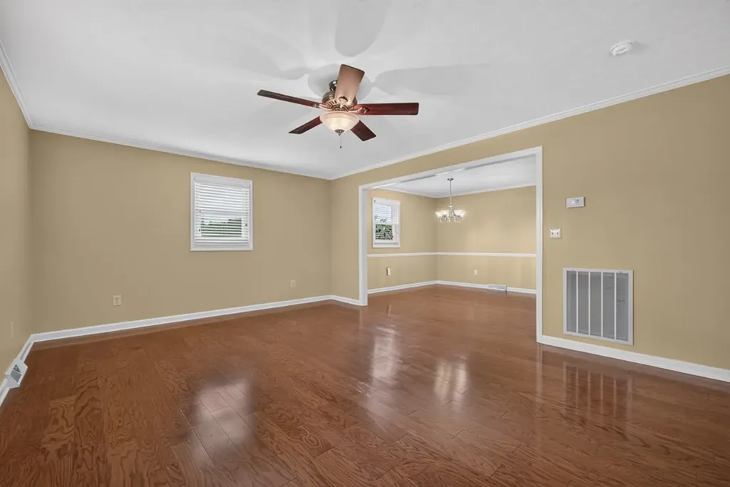 225 West Gate Drive Baxter TN 38544