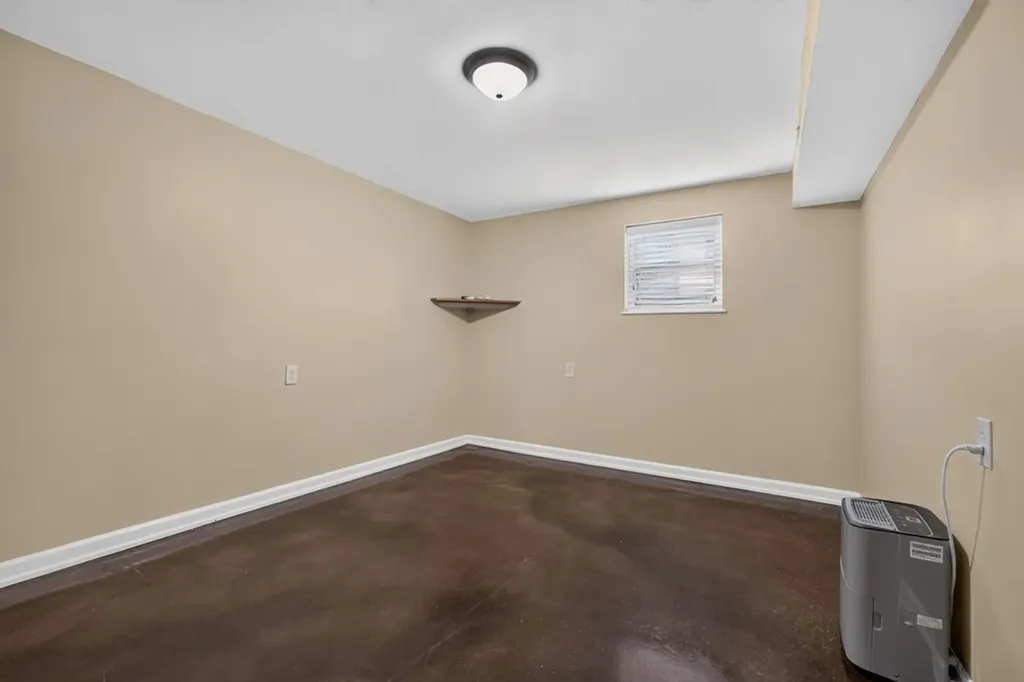 225 West Gate Drive Baxter TN 38544