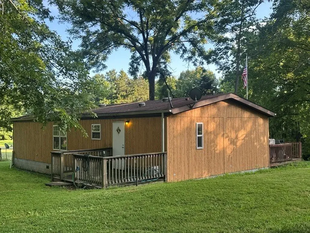 784 Sunset Ridge Lane Hilham TN 38568