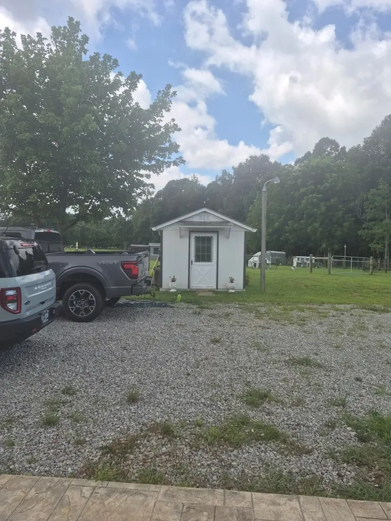 524 Clear Creek Monterey TN 38574