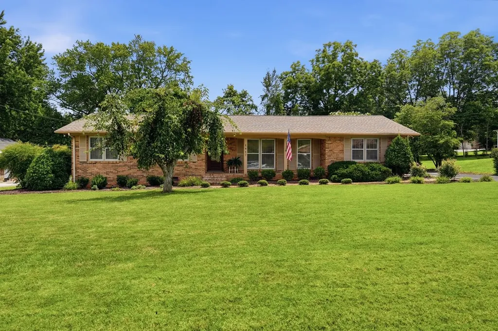 1617 Randy Drive Cookeville TN 38501
