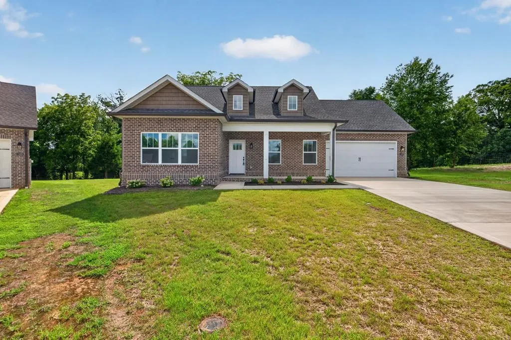 1330 Kensington Circle Cookeville TN 38501