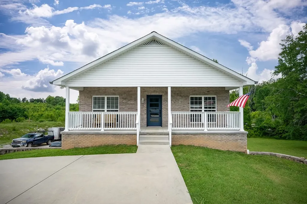1870 W Broad Street Cookeville TN 38501