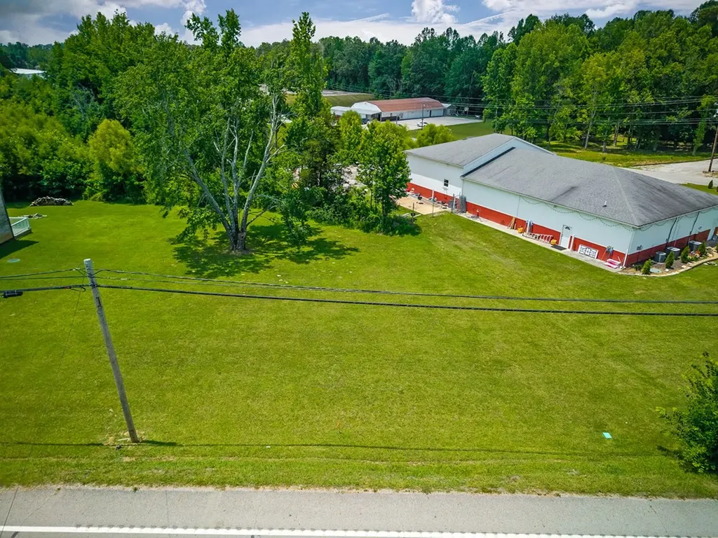 1870 W Broad Street Cookeville TN 38501