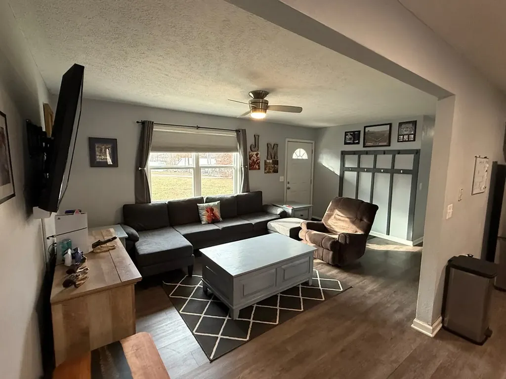 1070 N Shady Loop Lane Clarkrange TN 38553