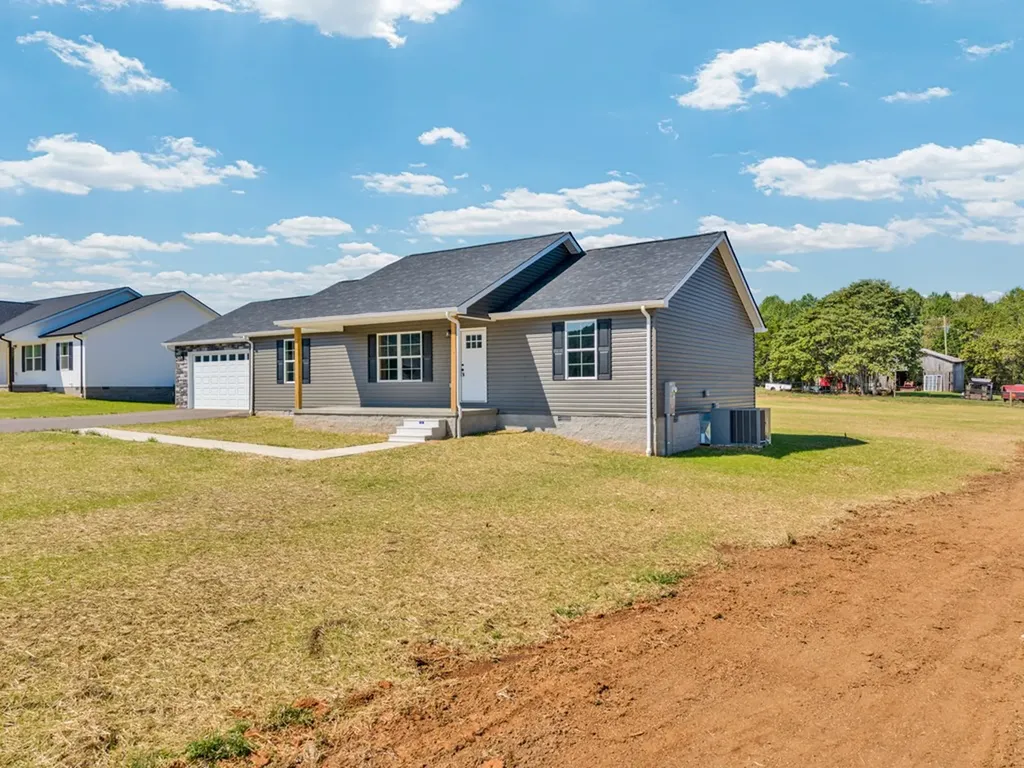 586 Harleys Ridge Road Sparta TN 38583