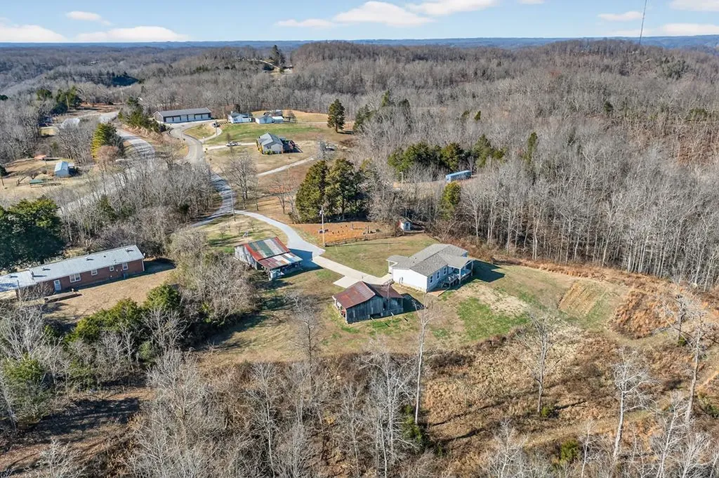 39 Old Highway 52 Celina MS 39551