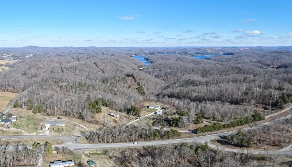 39 Old Highway 52 Celina MS 39551