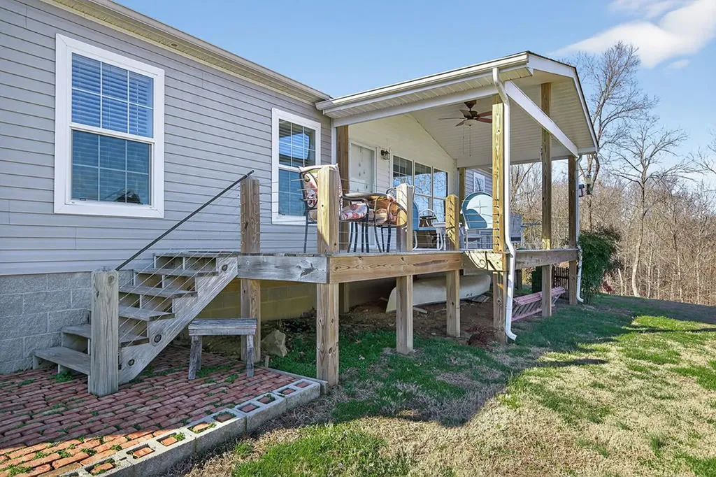 39 Old Highway 52 Celina MS 39551