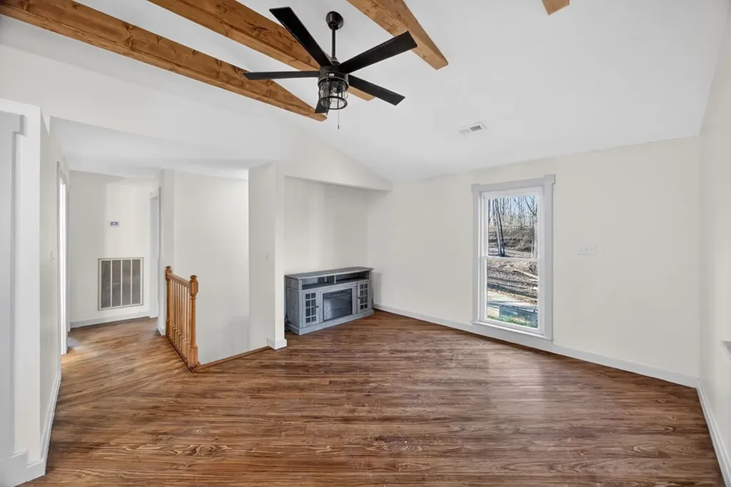 804 Standing Stone Park Highway Hilham TN 38568