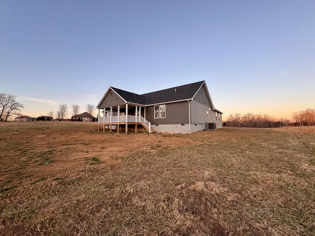 62 Whitson Lanne Crossville TN 38572