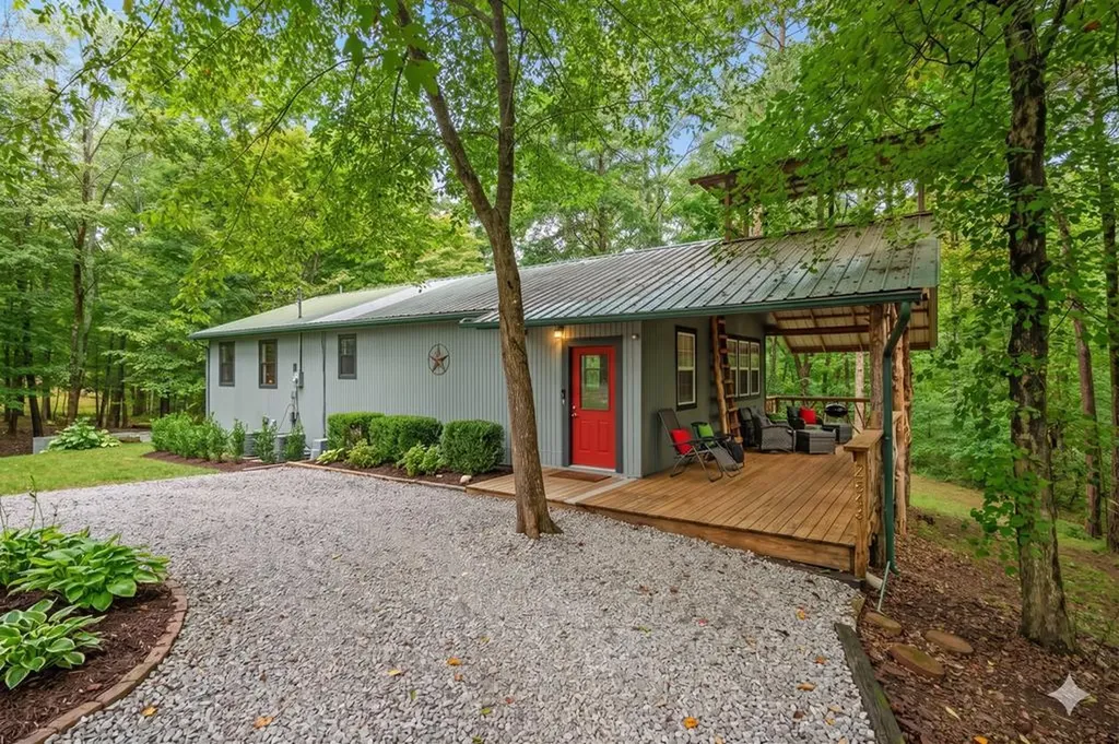 2543 S Bunker Hill Sparta TN 38583