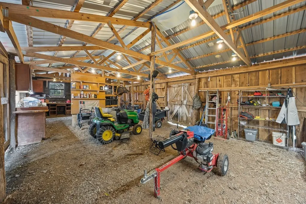 2543 S Bunker Hill Sparta TN 38583