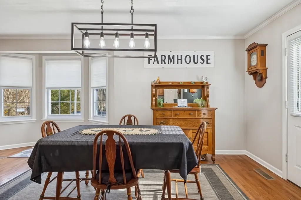 237 Grant Highway Gordonsville TN 38563