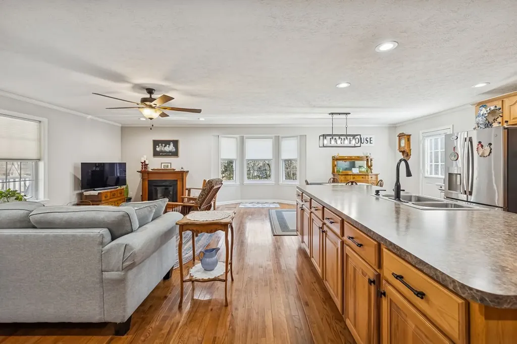 237 Grant Highway Gordonsville TN 38563