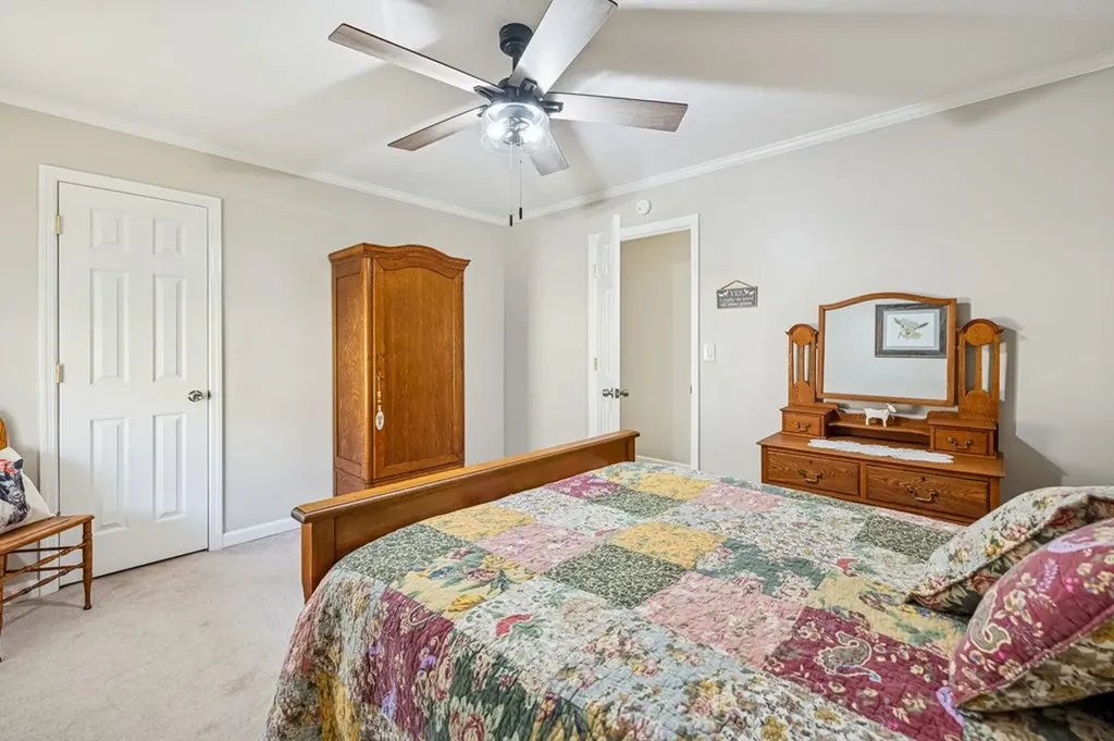 237 Grant Highway Gordonsville TN 38563