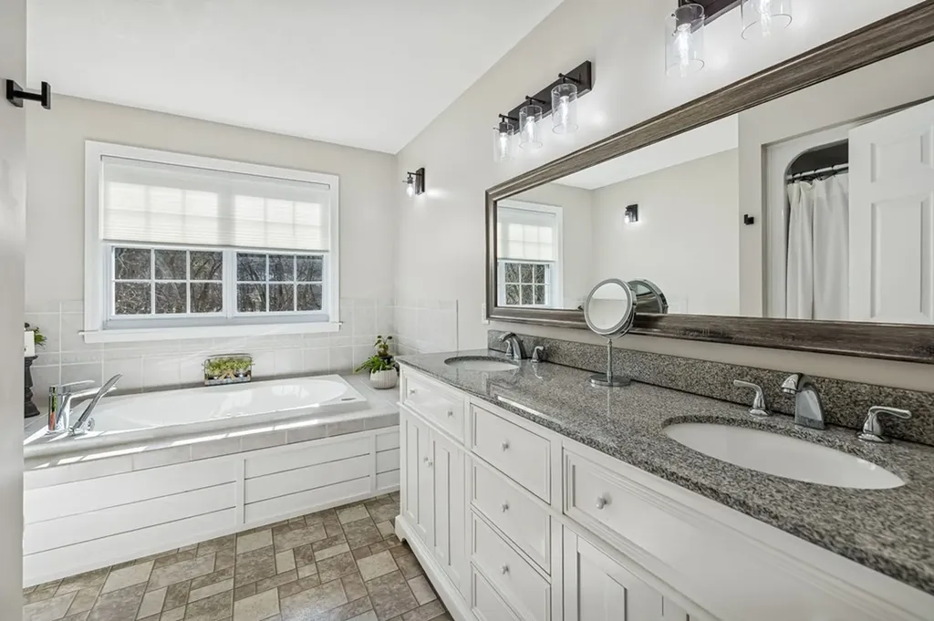 237 Grant Highway Gordonsville TN 38563