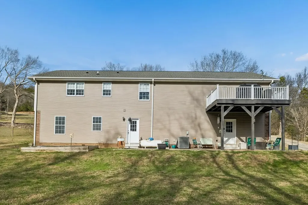 237 Grant Highway Gordonsville TN 38563