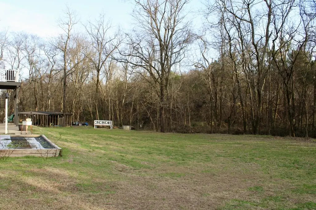 237 Grant Highway Gordonsville TN 38563