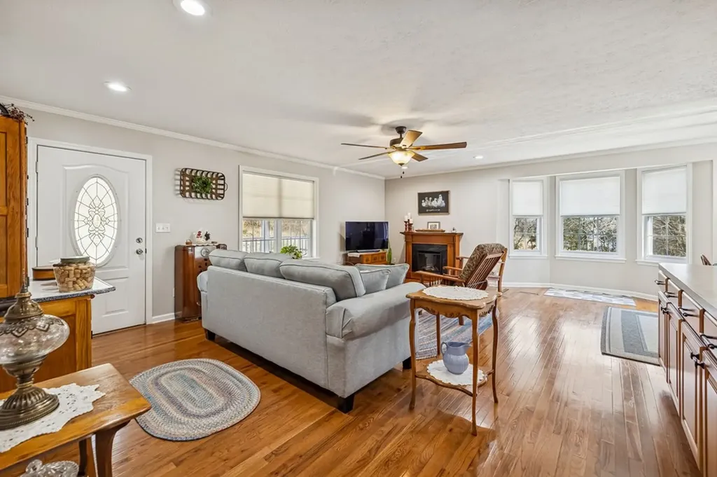 237 Grant Highway Gordonsville TN 38563