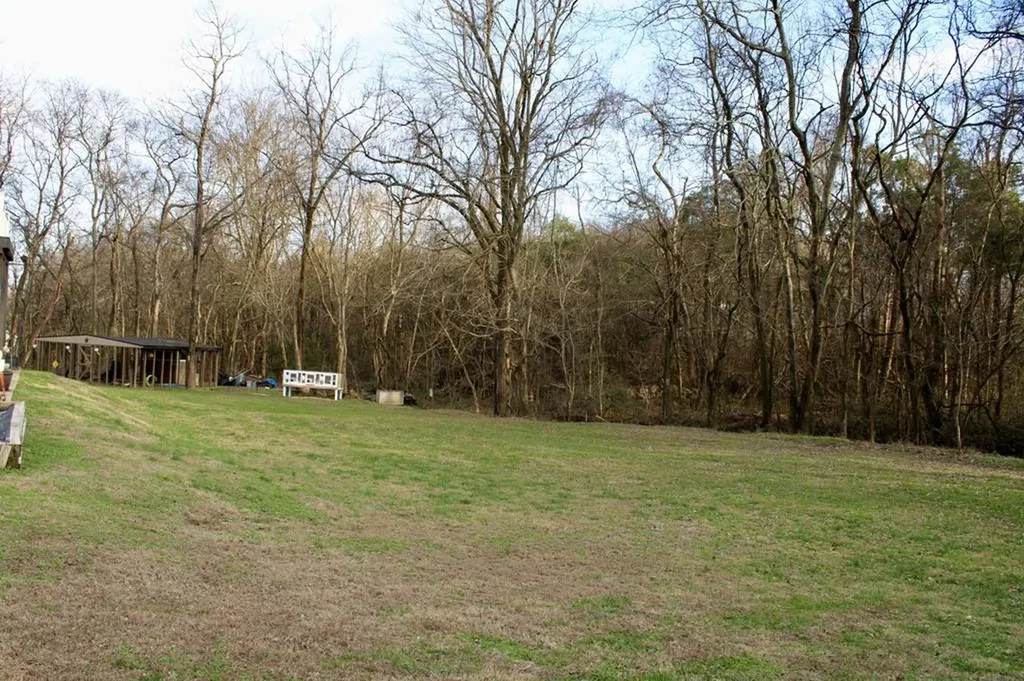 237 Grant Highway Gordonsville TN 38563