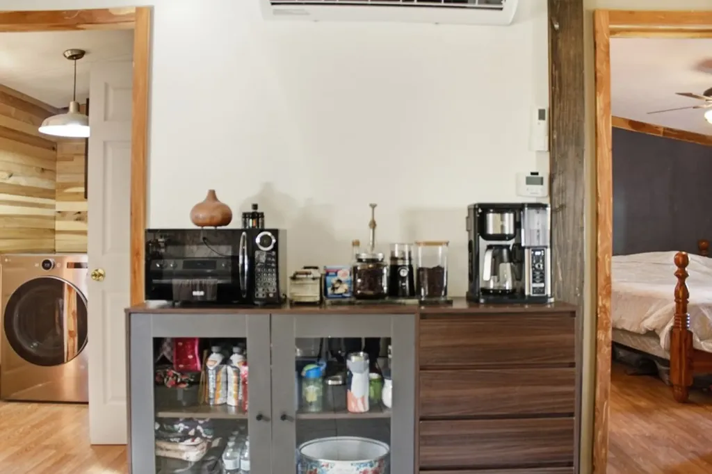 214 S Main Street Byrdstown TN 38549