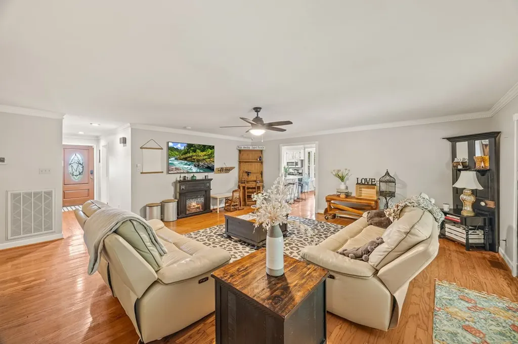 721 Valley Drive Livingston TN 38570