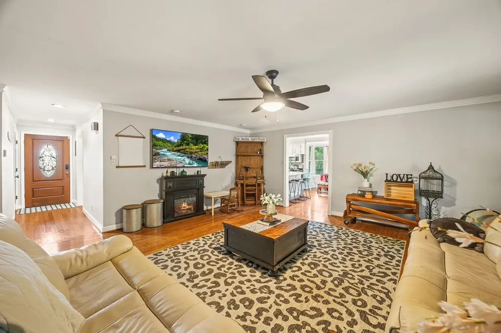 721 Valley Drive Livingston TN 38570