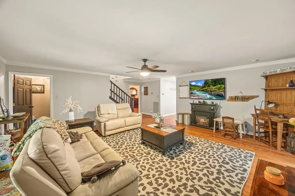 721 Valley Drive Livingston TN 38570