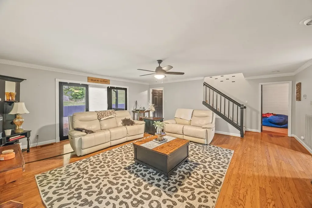 721 Valley Drive Livingston TN 38570