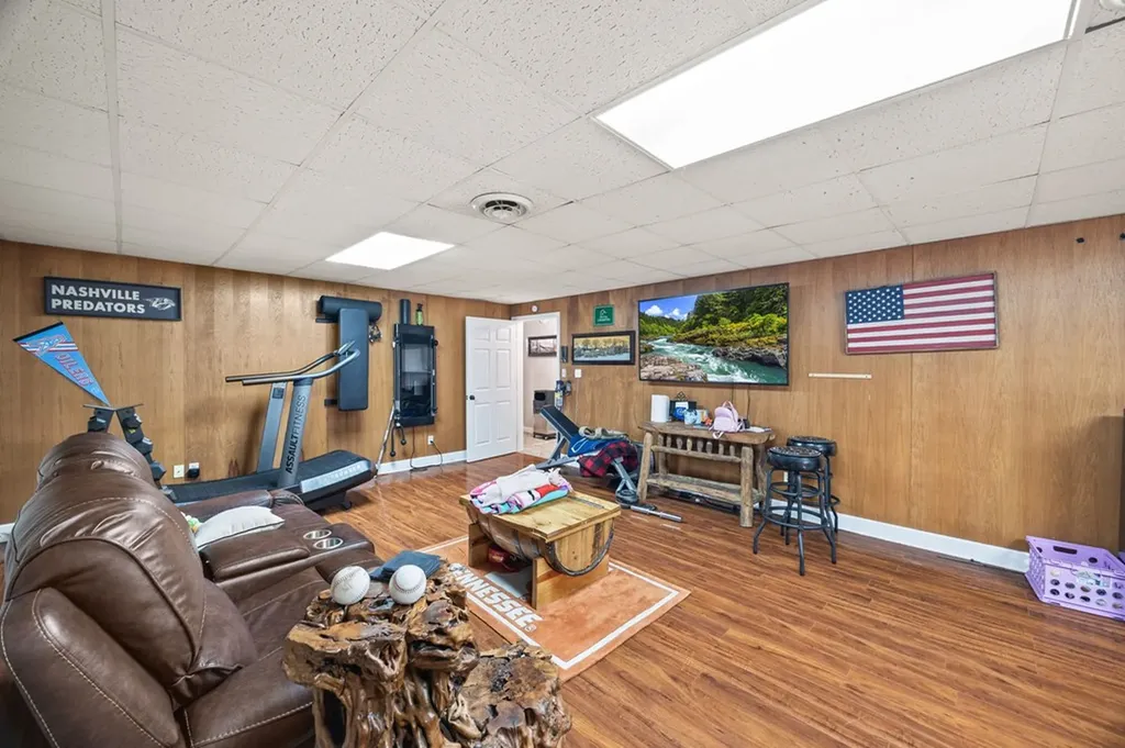 721 Valley Drive Livingston TN 38570