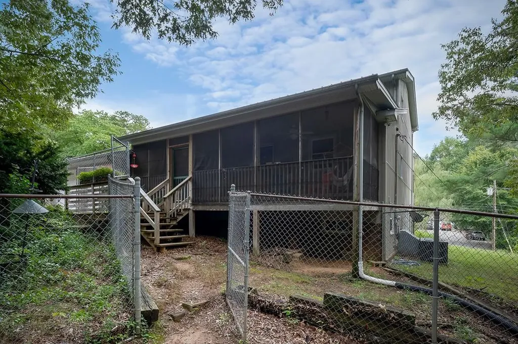 1940 Karen Circle Cookeville TN 38506