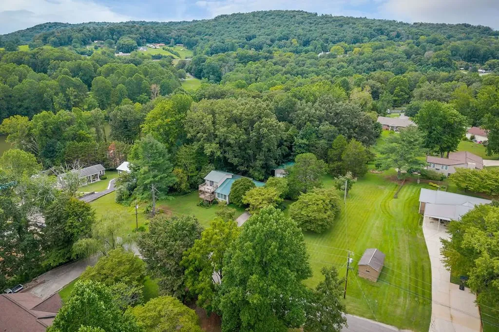 1940 Karen Circle Cookeville TN 38506