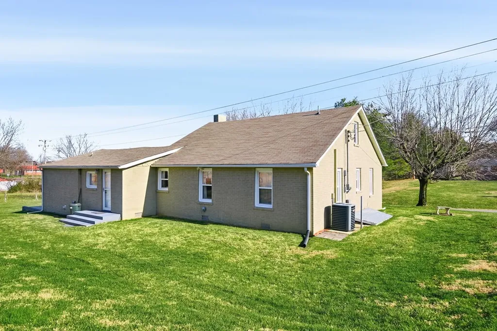 143 Double Springs Road Cookeville TN 38501