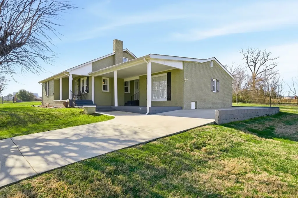 143 Double Springs Road Cookeville TN 38501