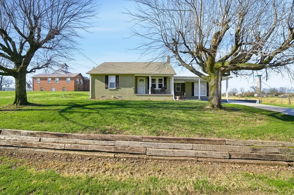 143 Double Springs Road Cookeville TN 38501