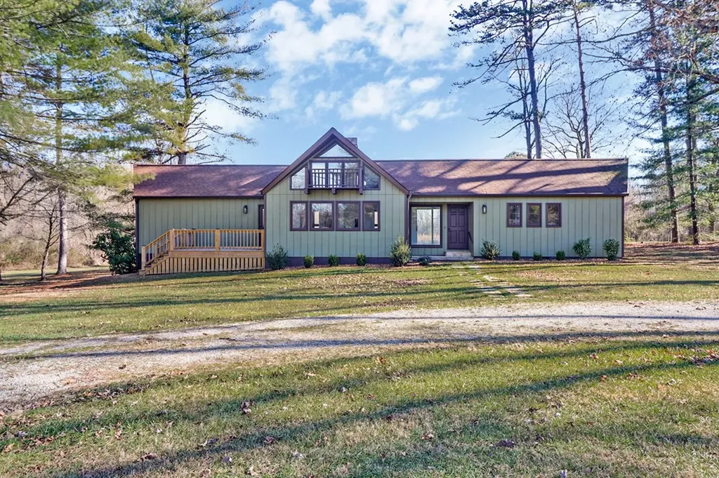 1651 Pennsylvania Jamestown TN 38556