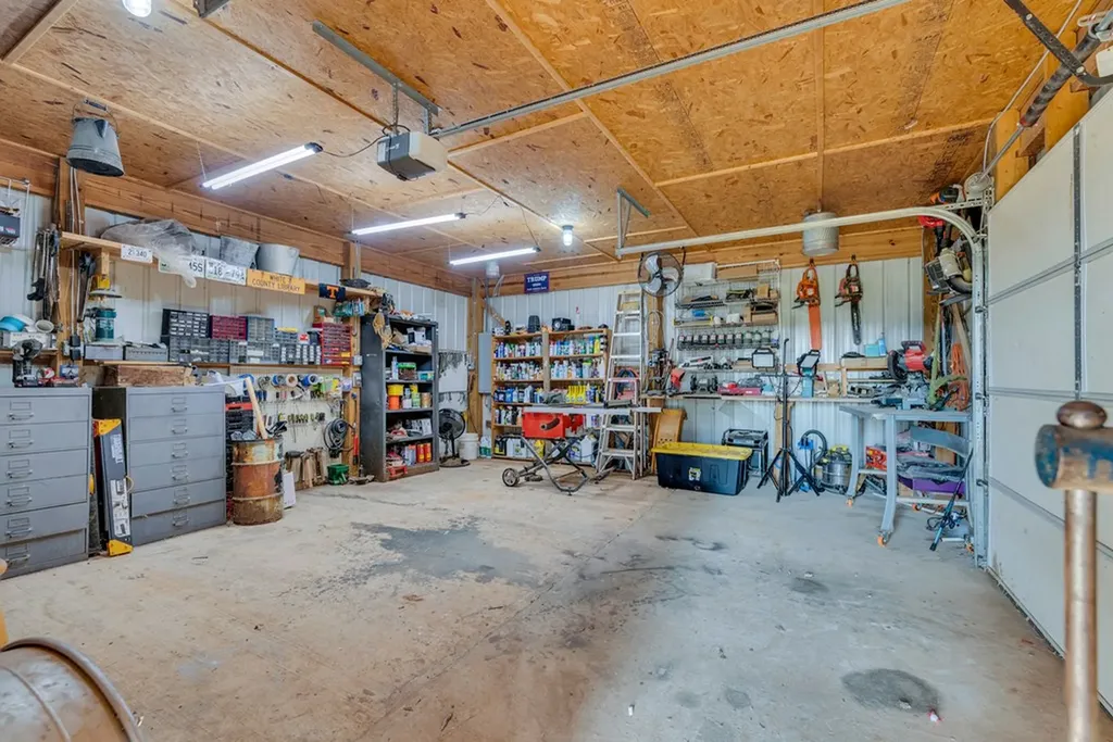 887 Ray Cemetery Road Sparta TN 38583