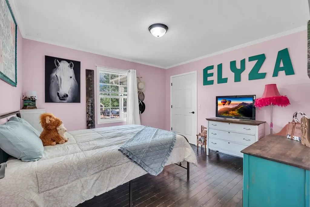 887 Ray Cemetery Road Sparta TN 38583