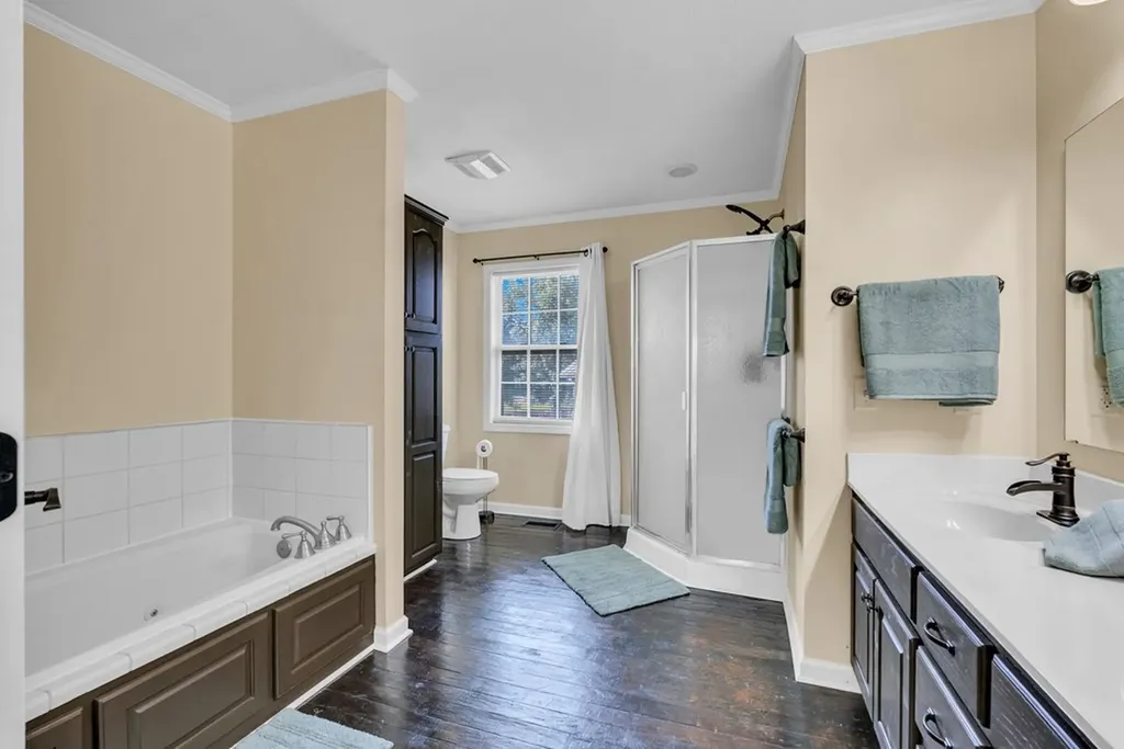 887 Ray Cemetery Road Sparta TN 38583