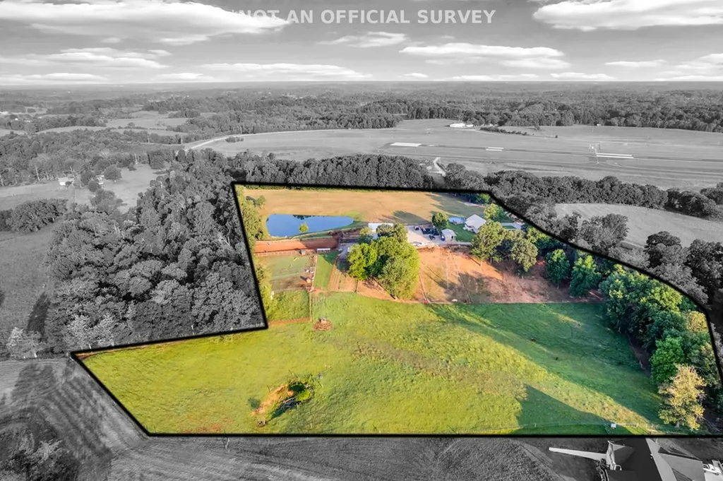 887 Ray Cemetery Road Sparta TN 38583