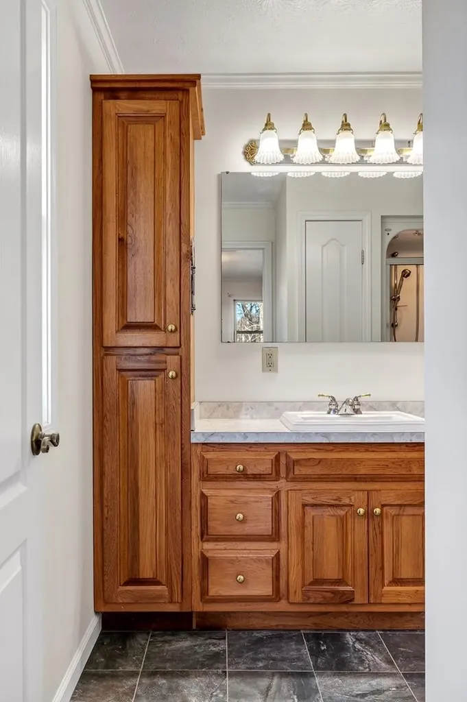 503 505 S 503 S Pine Street Monterey TN 38574