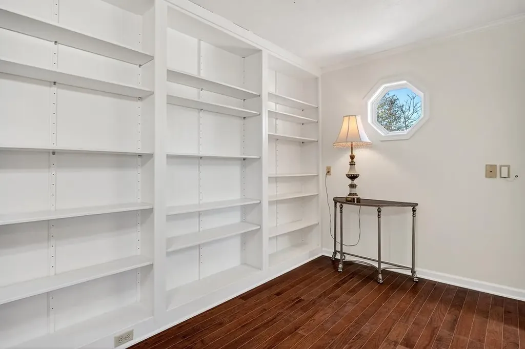 503 505 S 503 S Pine Street Monterey TN 38574