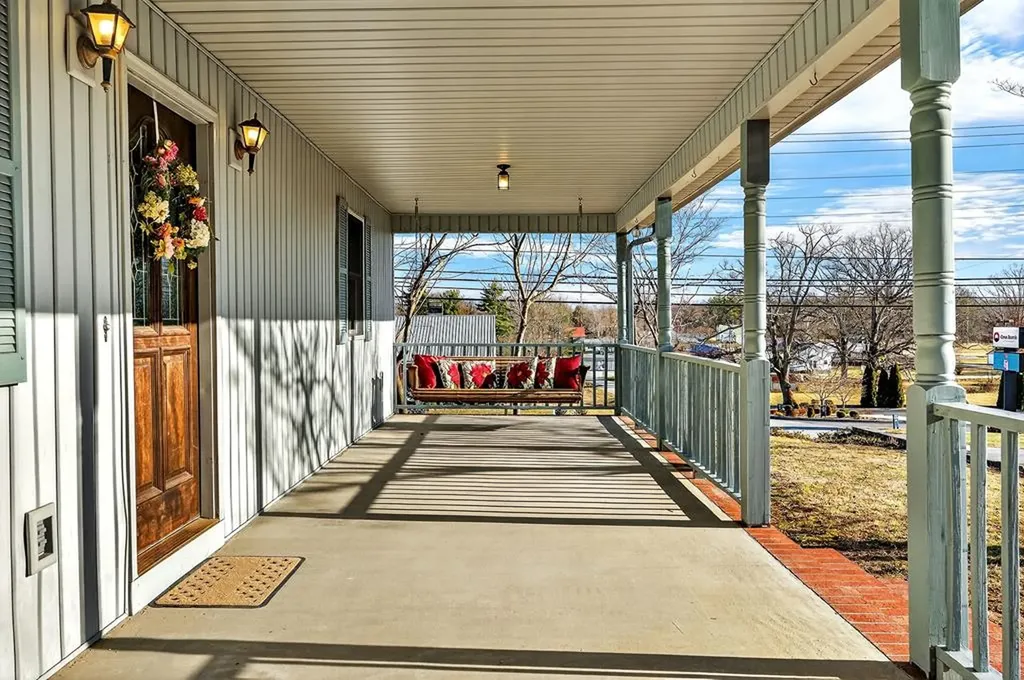 503 505 S 503 S Pine Street Monterey TN 38574