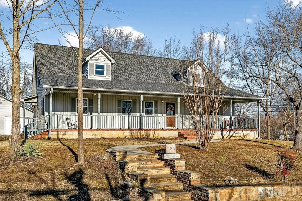 503 505 S 503 S Pine Street Monterey TN 38574