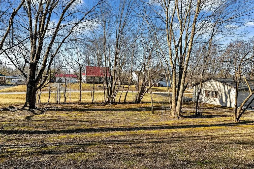 503 505 S 503 S Pine Street Monterey TN 38574